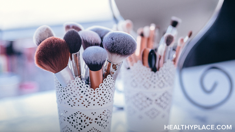 Beauty vloggers sharing mental health tips is becoming very common, but it might not be a good thing. Find out why at HealthyPlace