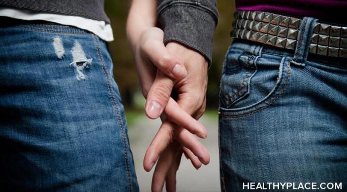 Possessive relationships happen when someone uses control and manipulation. Learn the signs that someone is being possessive and toxic at HealthyPlace.