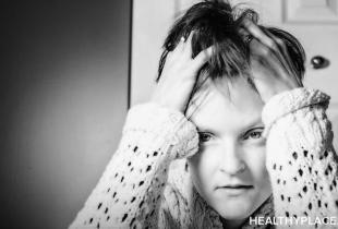 Schizoaffective anxiety makes me afraid of many things, and one of them is washing my hair. Learn how I deal with schizoaffective anxiety that makes me afraid.