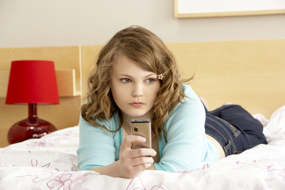 What parents need to know about parenting teens in the digital age and help them stay safe online.