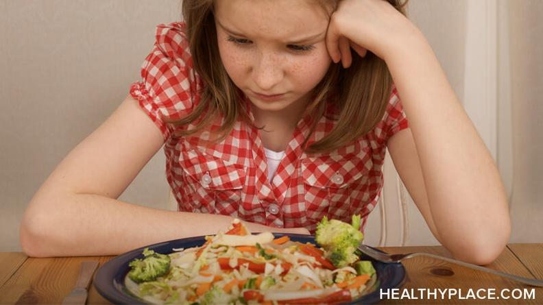 A common symptom of depression is a lack of appetite but appetite affects more than just hunger. Click to learn how depression's lack of appetite affects you.