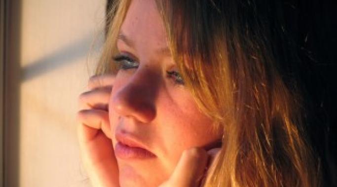 How to Cope with Being Anxious and Alone for the Holidays The holiday season can be an especially lonely time for anxious people. Here's some tips for how to cope with being anxious and alone for the holidays.